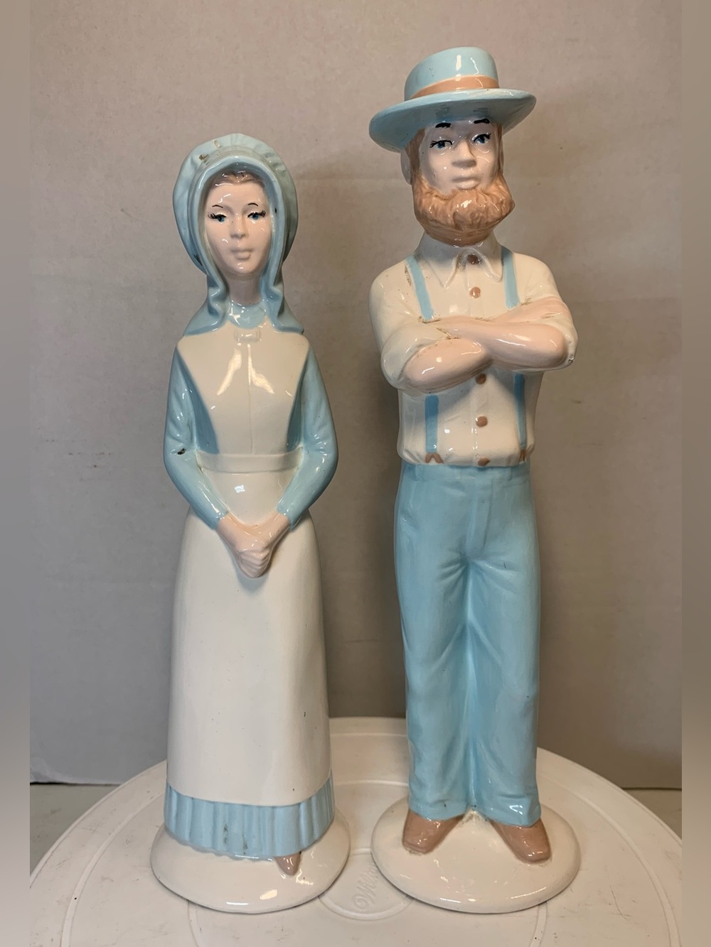 Vintage Ceramic Pair of An Amish Couple Statues.                 3422